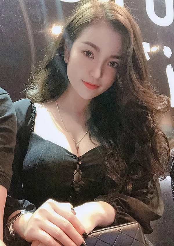 Busty cô gái nóng bỏng lên đến 108cm [SIÊU HOT]