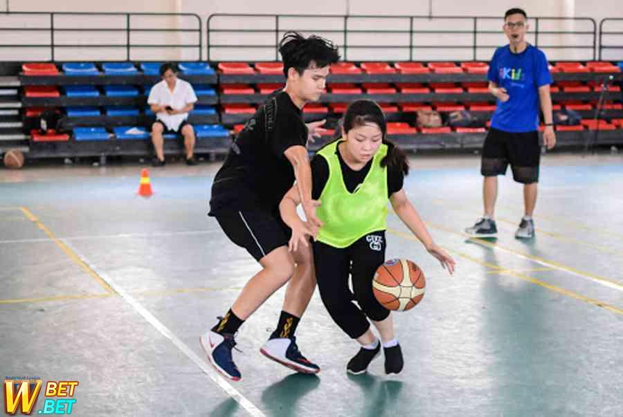 cách chơi bóng rổ