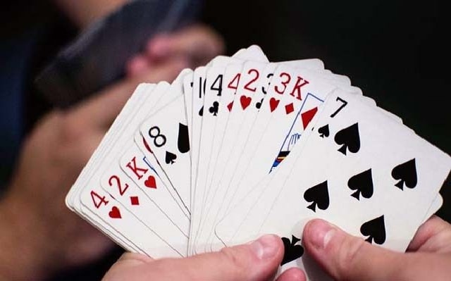 Tích cực quét bài của đối thủ là kỹ năng đánh bài Thiên Liên tốt nhất