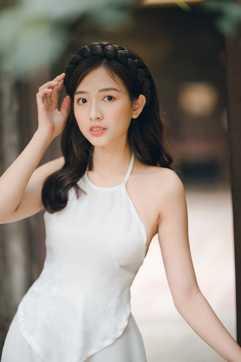 Mê mẩn vẻ đẹp giản dị của Minh Anh 2k
