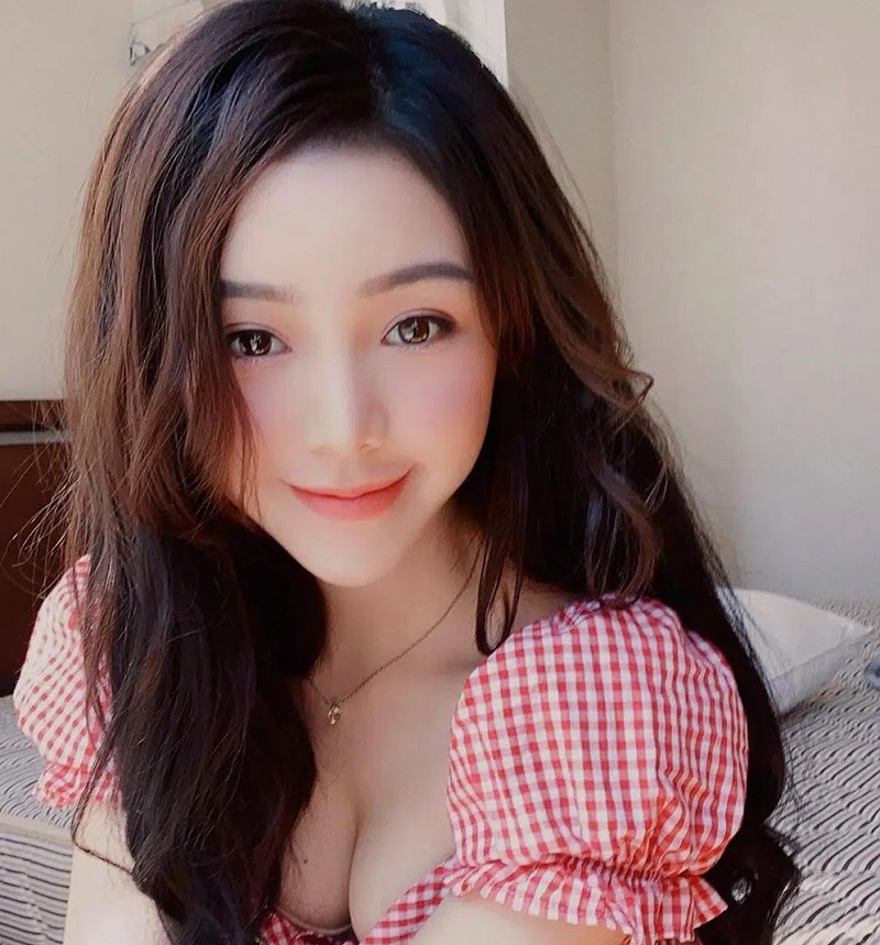 Nữ hoàng mát mẻ trong bộ bikini 
