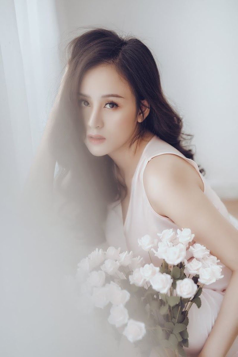 Lê Thị Huyền Anh đăng ảnh sexy