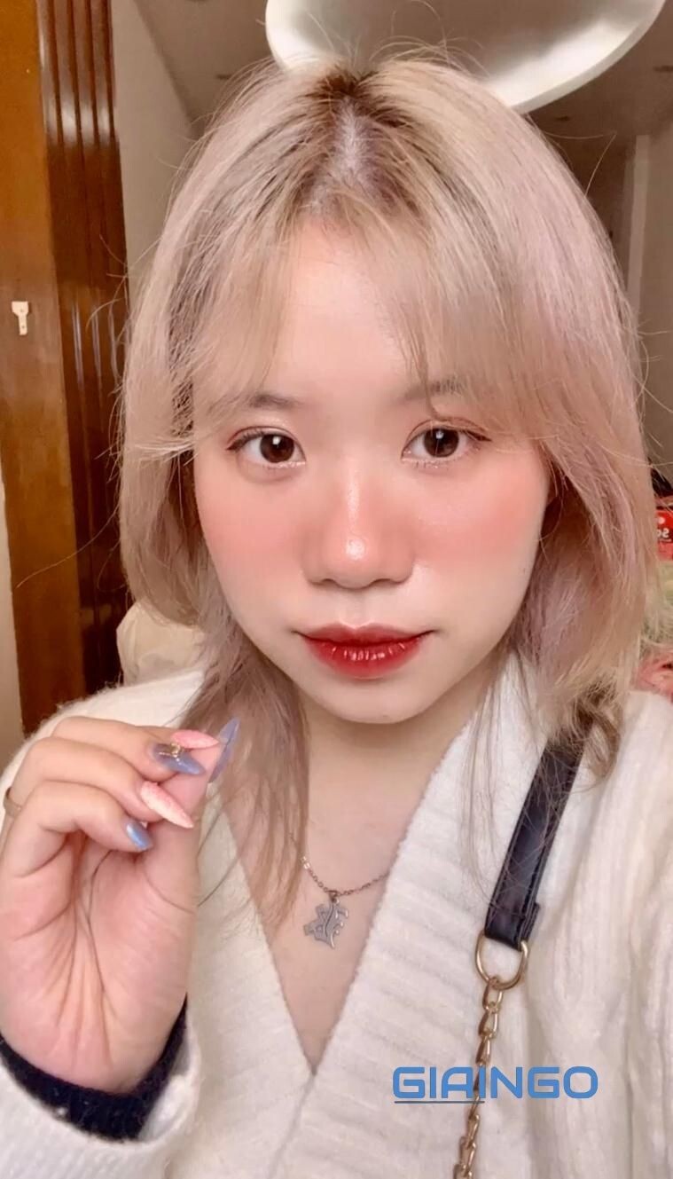 Lee biết đó là ai