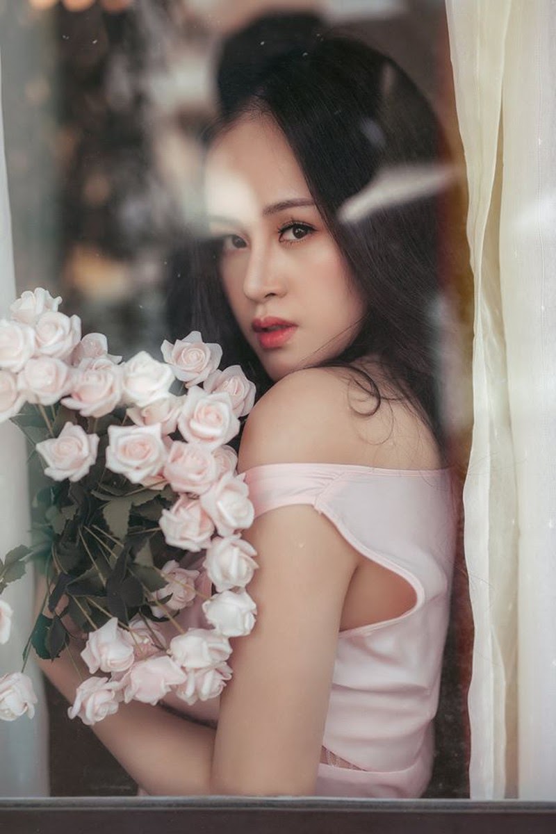 Lê Thị Huyền Anh đăng ảnh gợi cảm