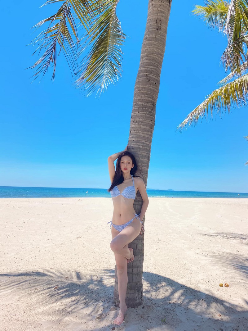 Liz Diamond có thân hình cực nóng bỏng