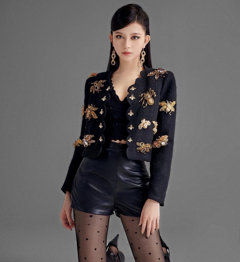 Hot girl Bau Krysie khoe dáng nuột nà
