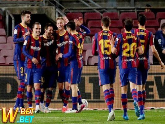 Barça rút lui khỏi European Super League
