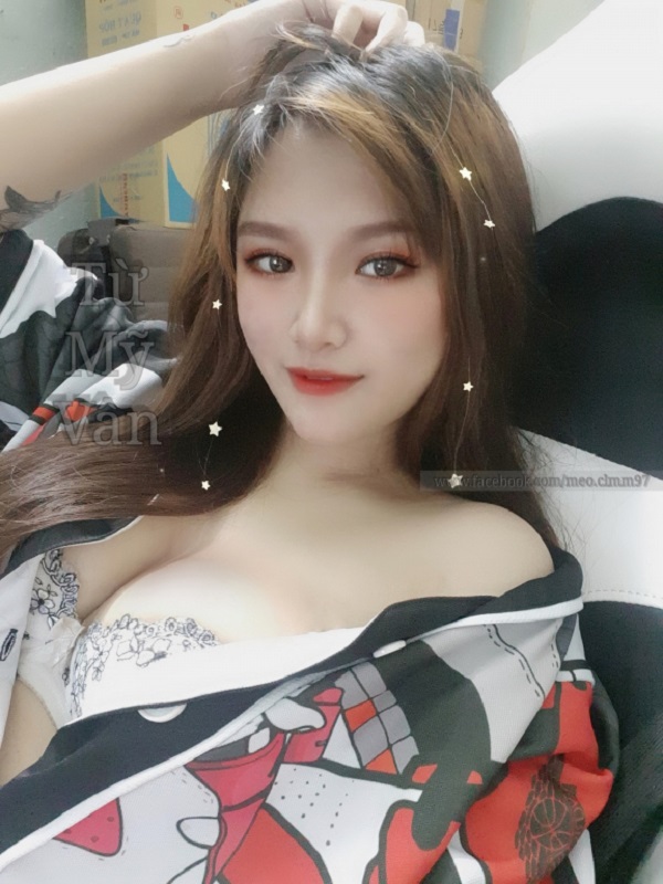Mỹ Vân diện bikini hút hồn người xem