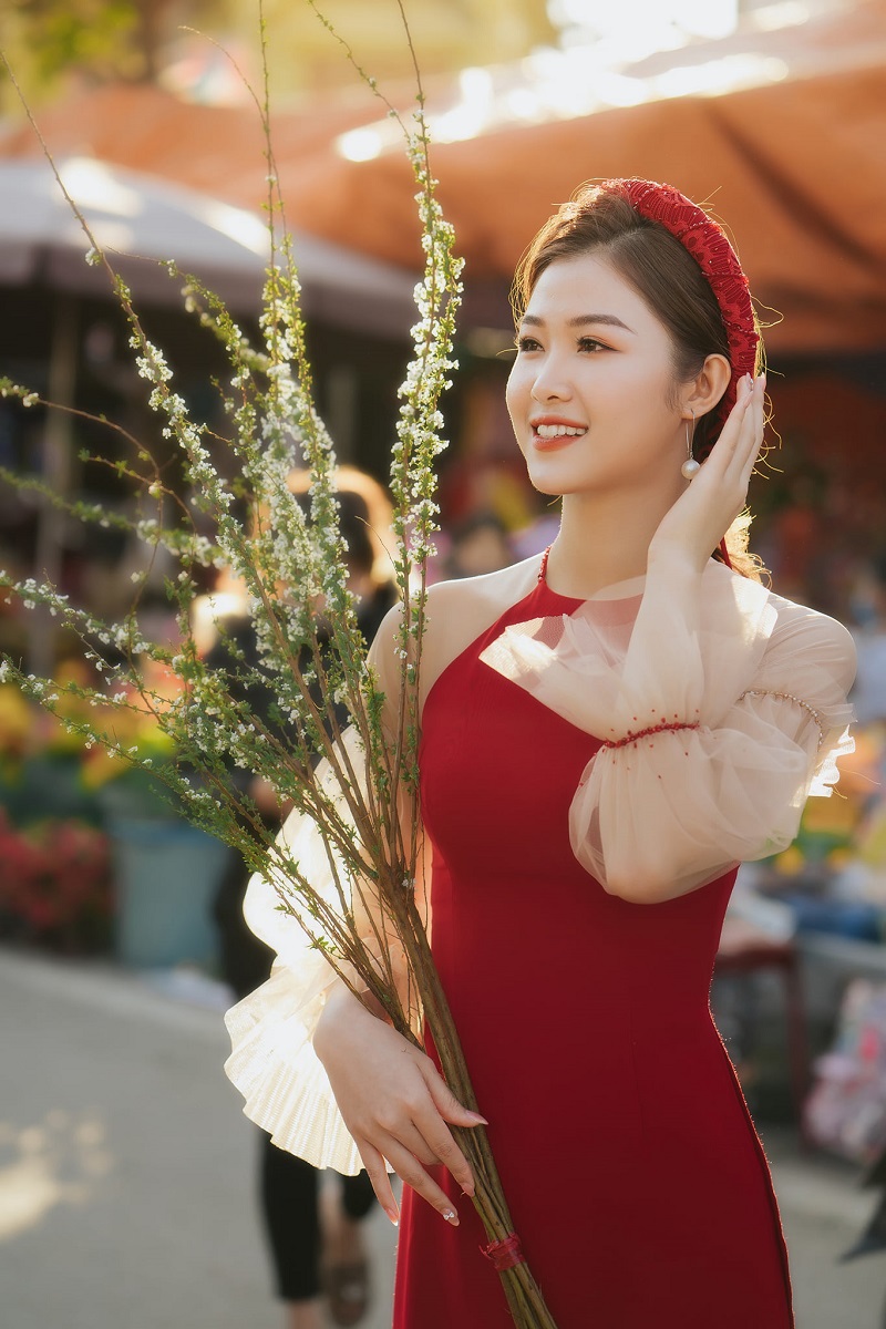 Beach Mita đáng yêu trong chiếc aodai sáng tạo