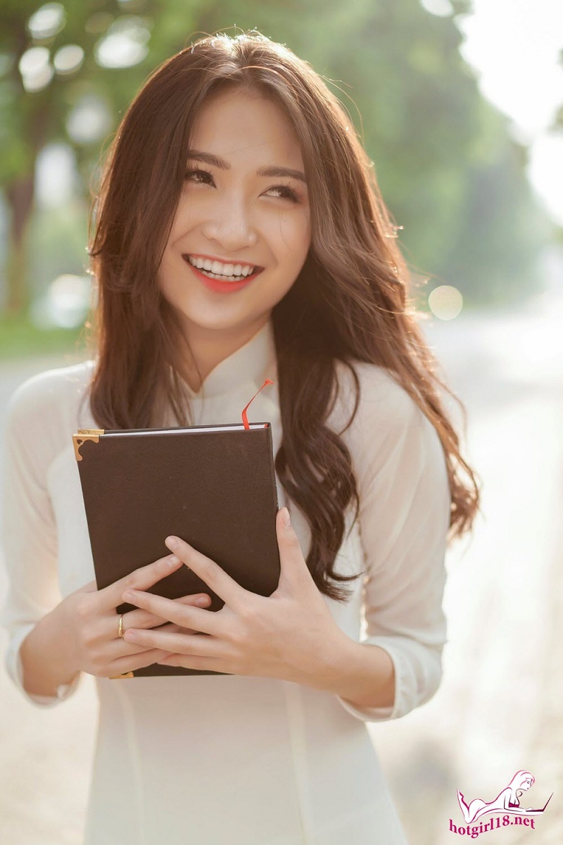 Hot girl Song Tử Thu Vũ có nhan sắc xinh đẹp