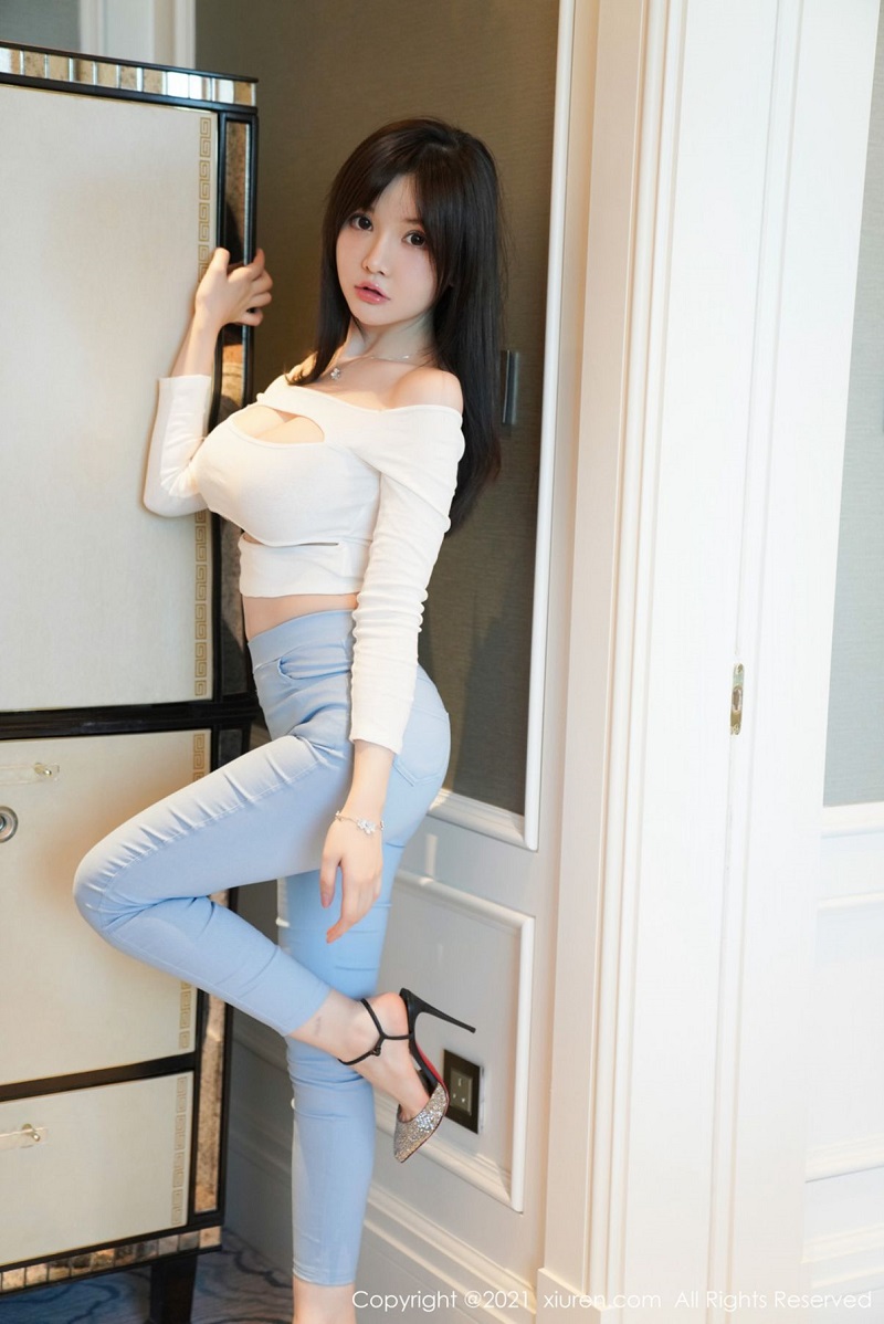 Mini da Meng Meng có phần thân trên