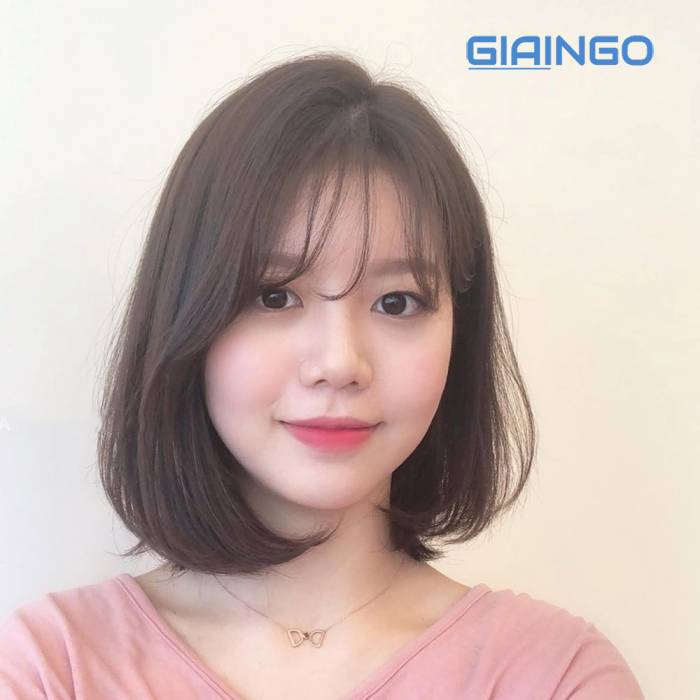 Tóc dài ngang vai