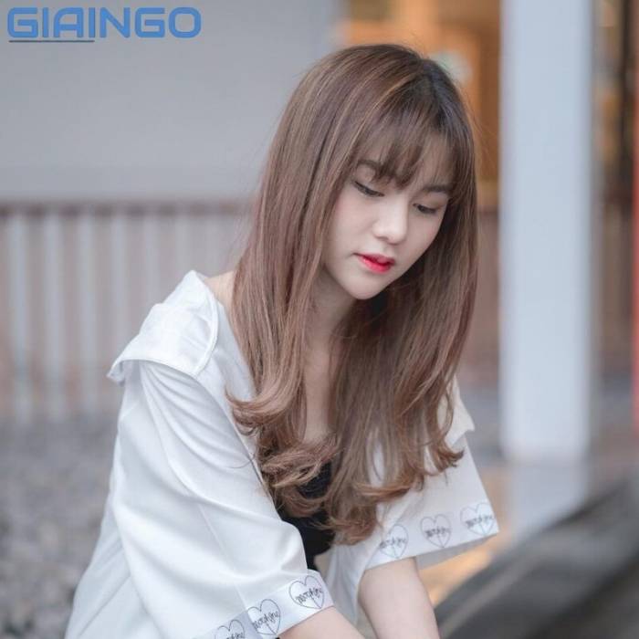Tóc đuôi ngựa xoăn đến thắt lưng