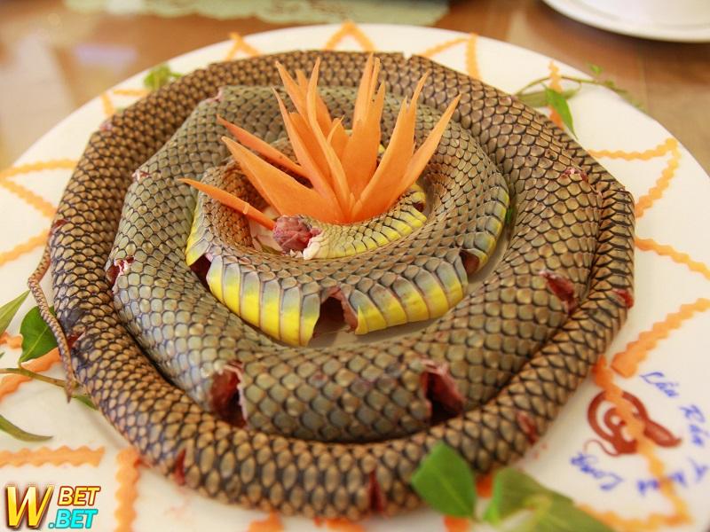 giấc mơ thấy ăn thịt rắn