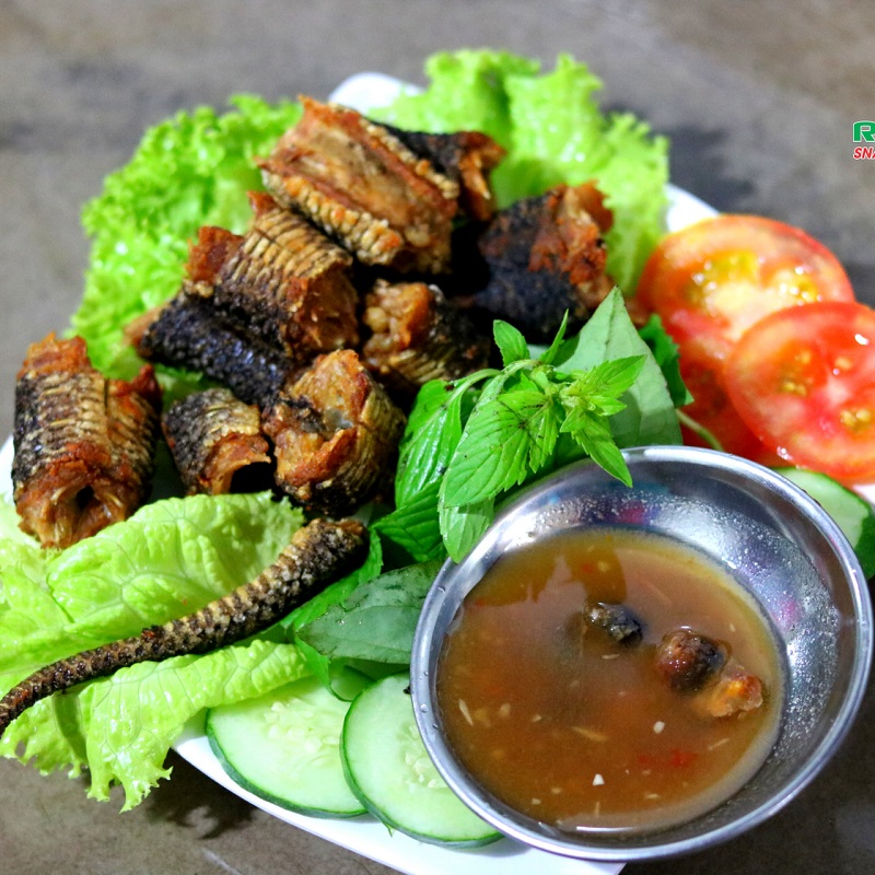 Nằm mơ thấy ăn thịt rắn là ngày nào?