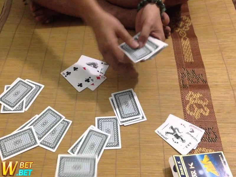 Bắt nhóm thanh niên bỏ chạy vào nghĩa trang bị sát hại, xử phạt 