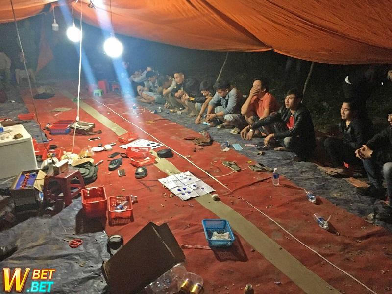 Gia Lai: Đột kích sòng bạc chơi Poker ăn tiền ở Pleiku