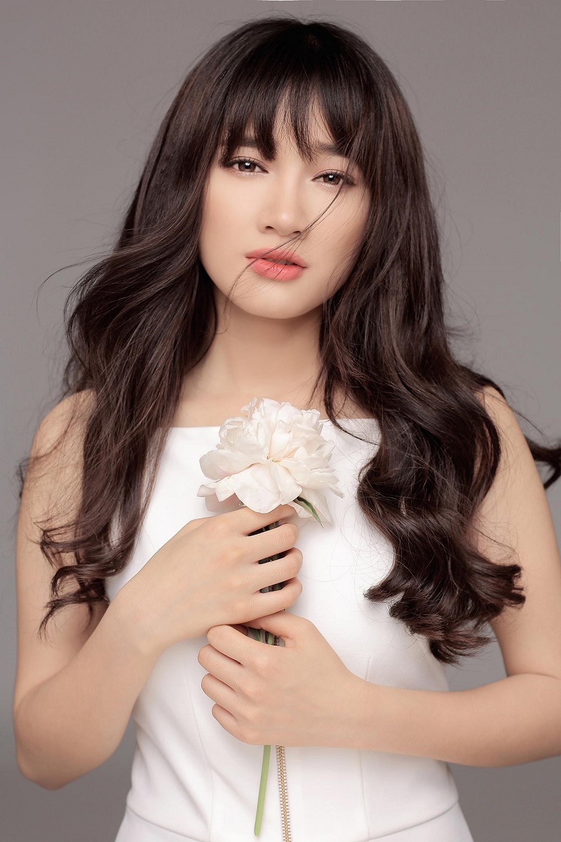 Nhã Phương đẹp trai