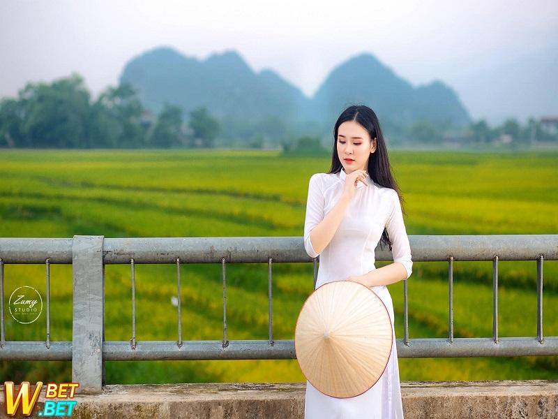Hot girl Tạo Vi