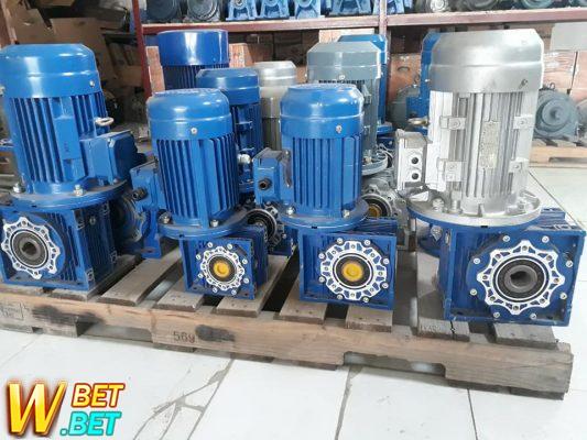 Động cơ giảm tốc