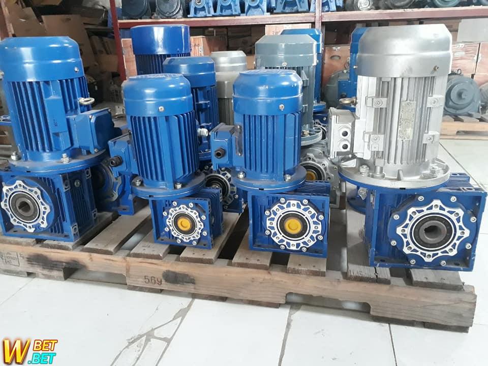Động cơ giảm tốc