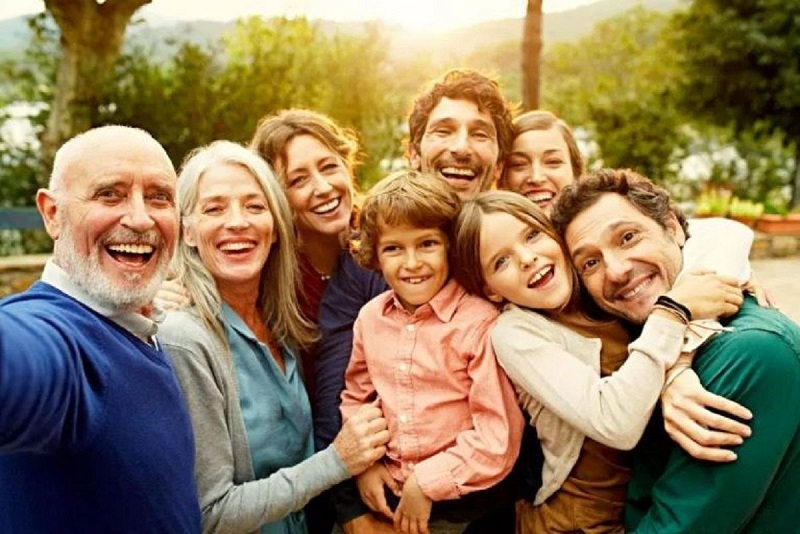 Mơ thấy cha mẹ đang cười nói vui vẻ