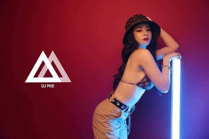 Biểu diễn DJ