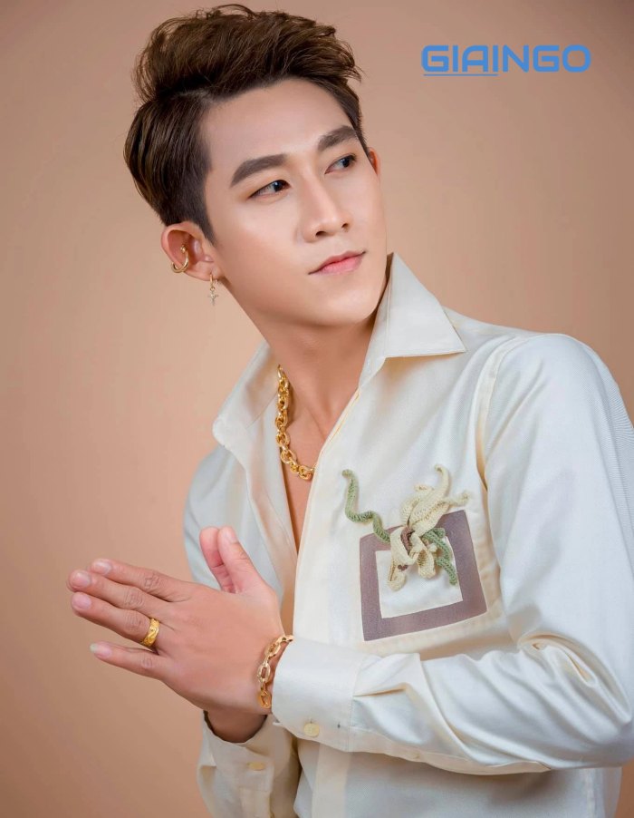 Hồ Gia Hùng là ai?