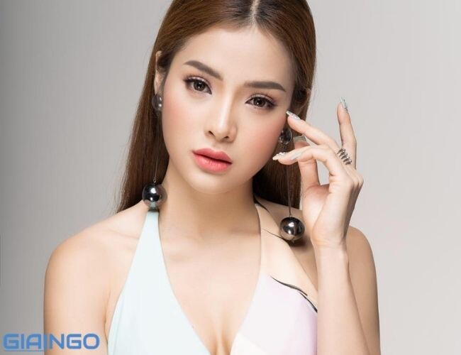 Phương Trinh Jolie là ai? Từ 'hổ dữ hóa mèo nhà' khi yêu Lý Bình? Phương Trinh Jolie là ai