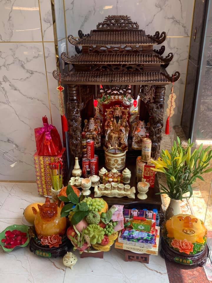 Làm thế nào để đặt ông Đê Tấn Tài vào đúng vị trí? Những lưu ý khi bố trí bàn thờ Làm thế nào để đặt ông Đê Tấn Tài vào đúng vị trí