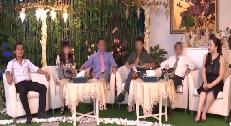 Lê Thanh Minh Tùng live CEO Nguyễn Phương Hằng lột da cha ruột Le Tung Wan (Tiên Âm nơi tận cùng vũ trụ)