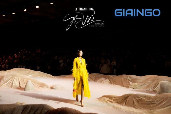 Sự nghiệp của vợ Bùi Tiến Dũng